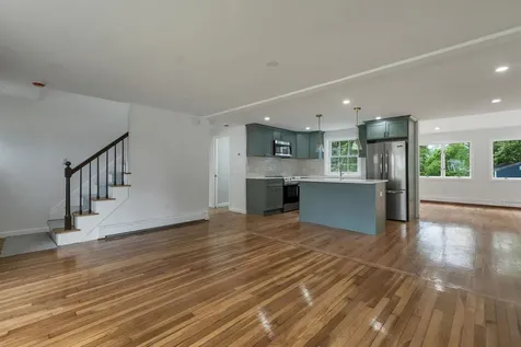 21 Lois Street Rochester NH 03867