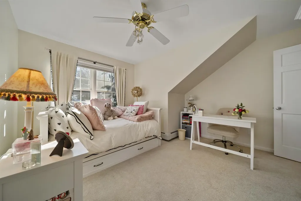 22 Phillip Drive Chesterfield NH 03462