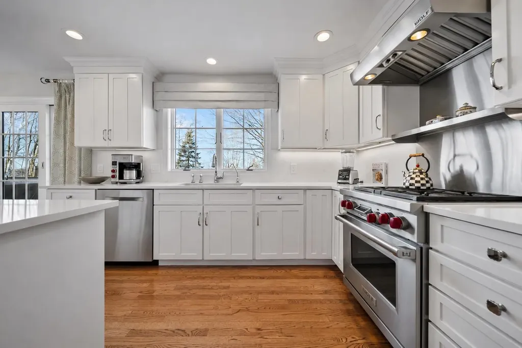 22 Phillip Drive Chesterfield NH 03462