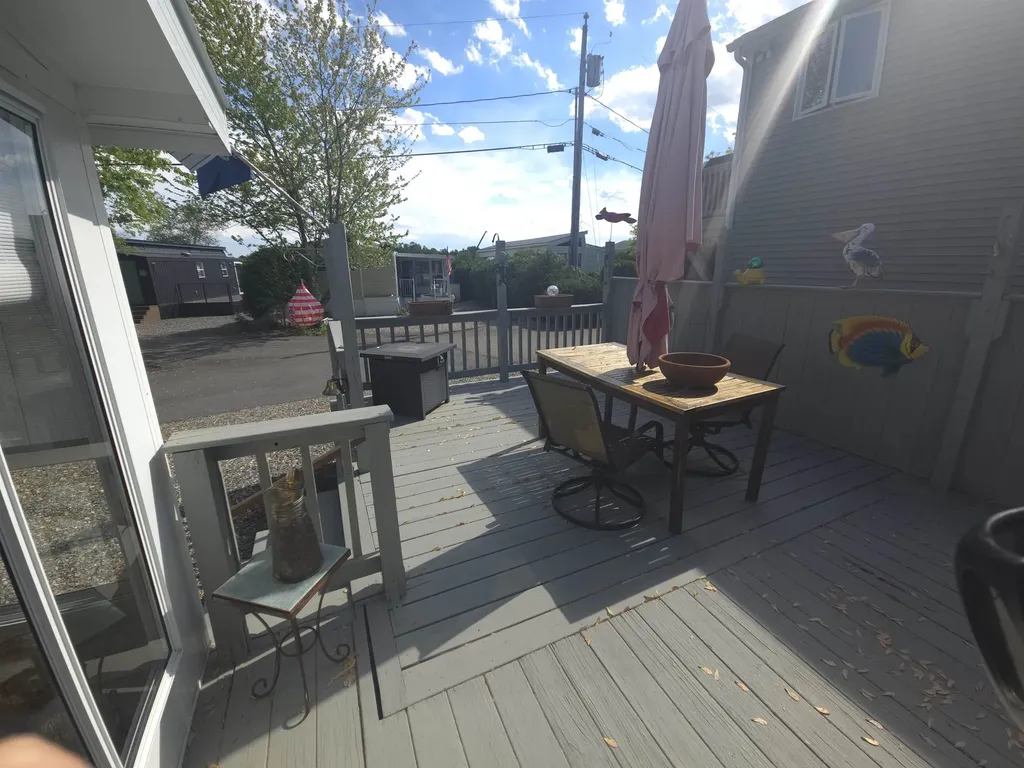 308 State Route 286 Seabrook NH 03874