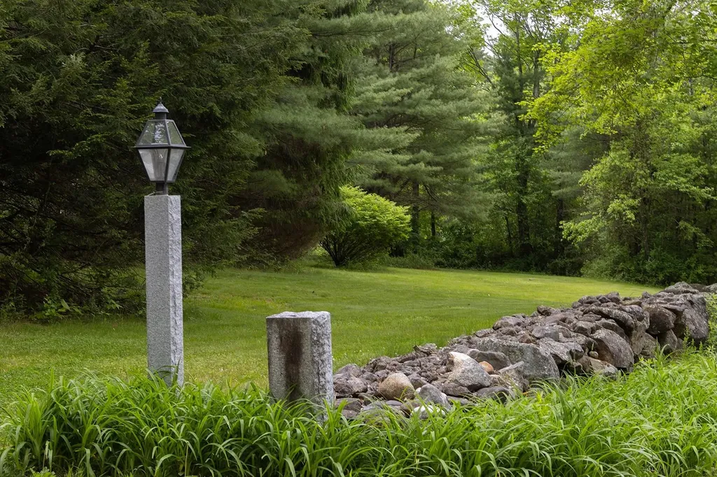 860 Briar Hill Road Hopkinton NH 03229