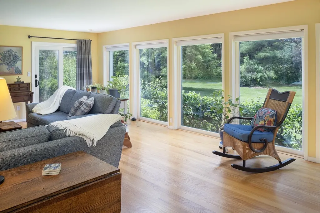 860 Briar Hill Road Hopkinton NH 03229