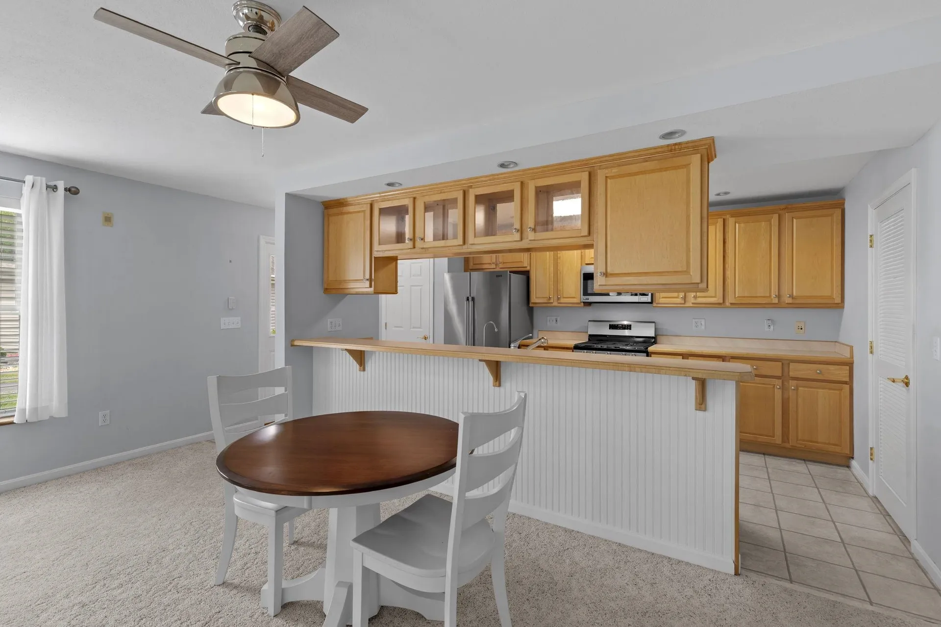 28 Lantern Lane Kingston NH 03848