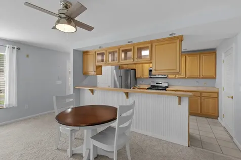 28 Lantern Lane Kingston NH 03848