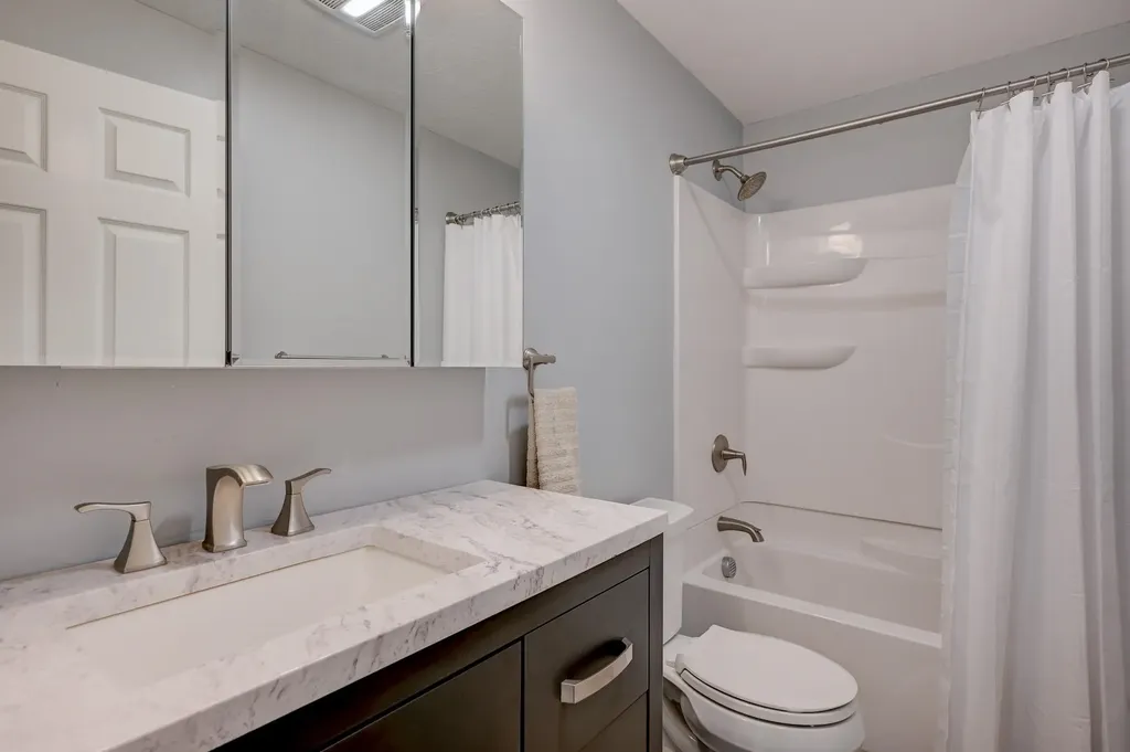19 Saco Street Conway NH 03813