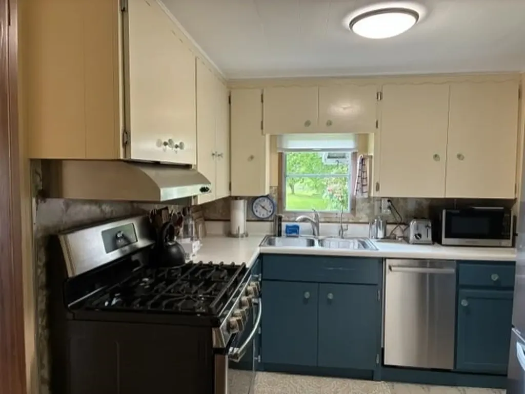 7-9 Mill Hill Road Madbury NH 03823