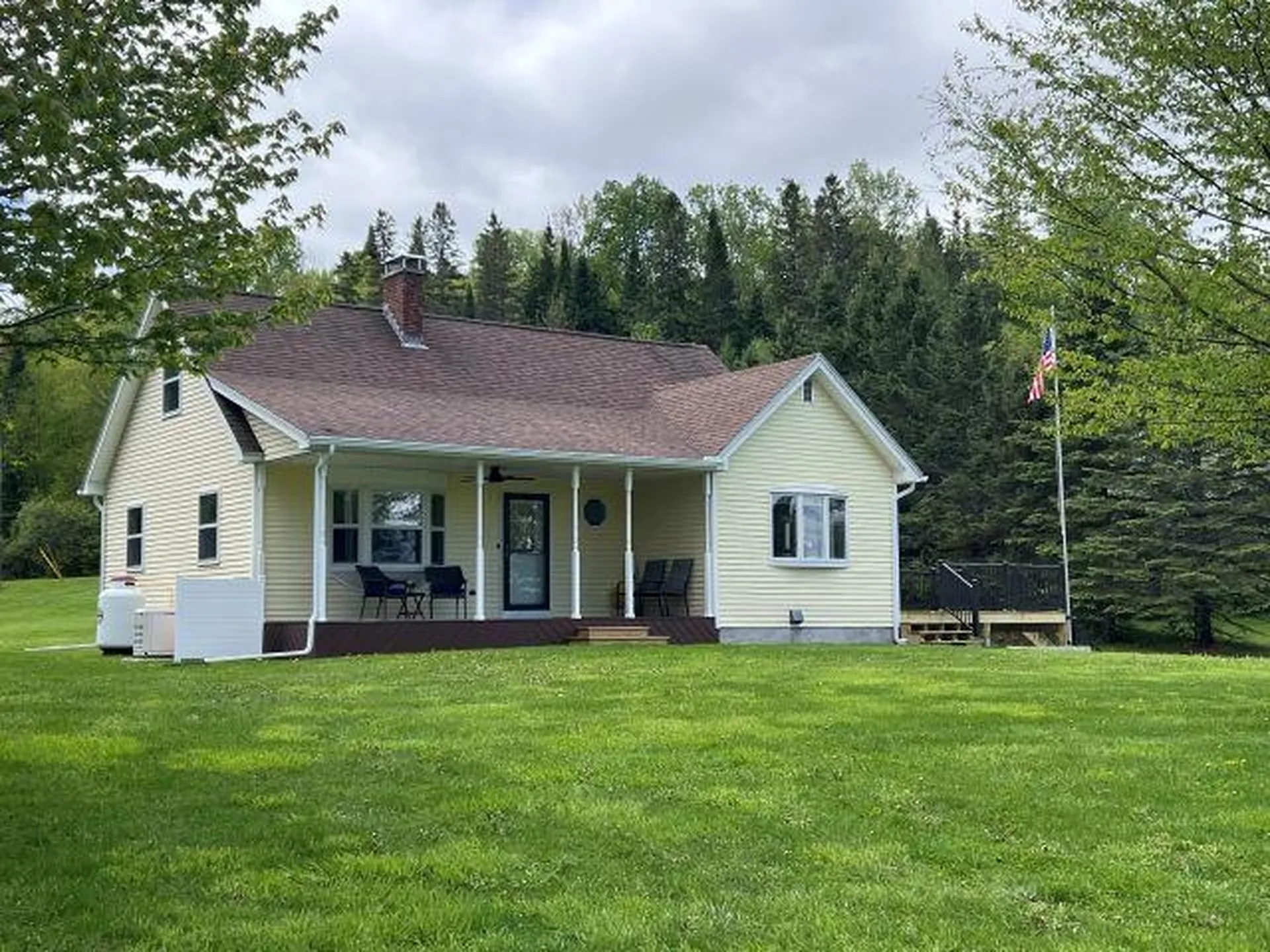 12 Harry's Way Colebrook NH 03576