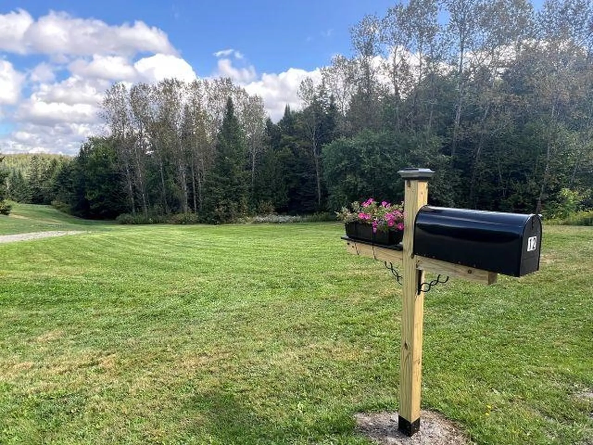12 Harry's Way Colebrook NH 03576