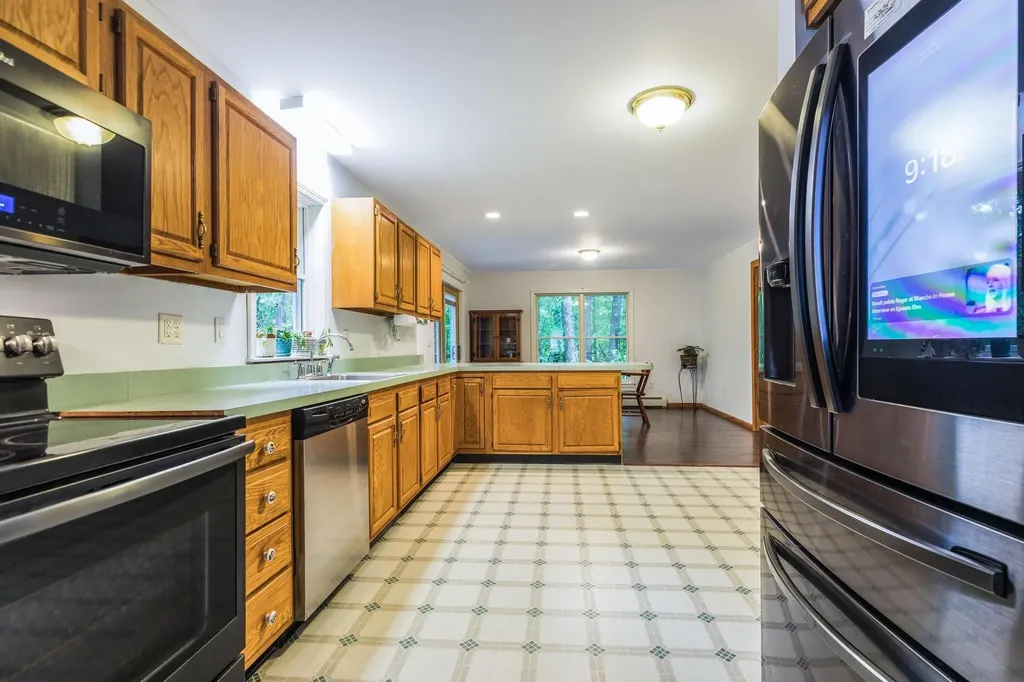 19 Glenn Hill Road Dover NH 03820