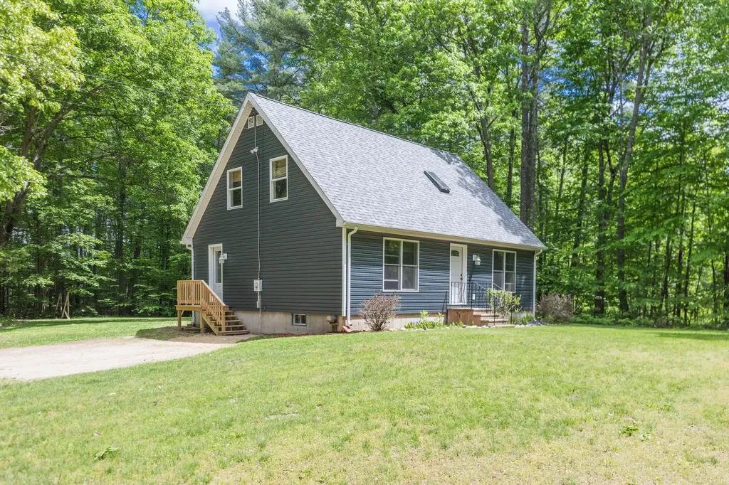 19 Glenn Hill Road Dover NH 03820