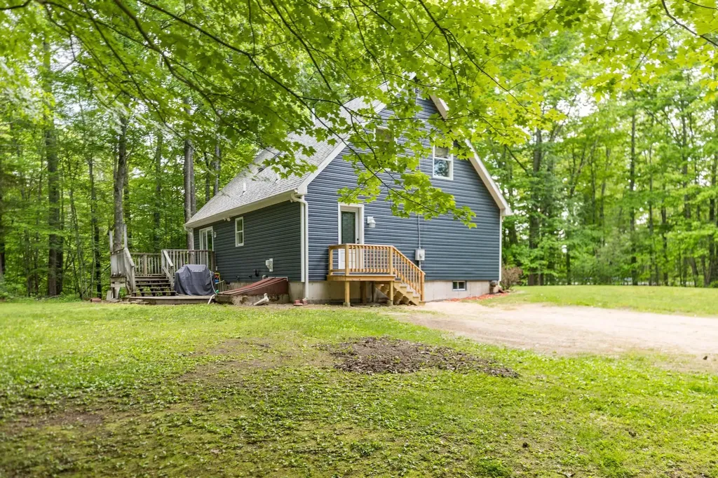 19 Glenn Hill Road Dover NH 03820