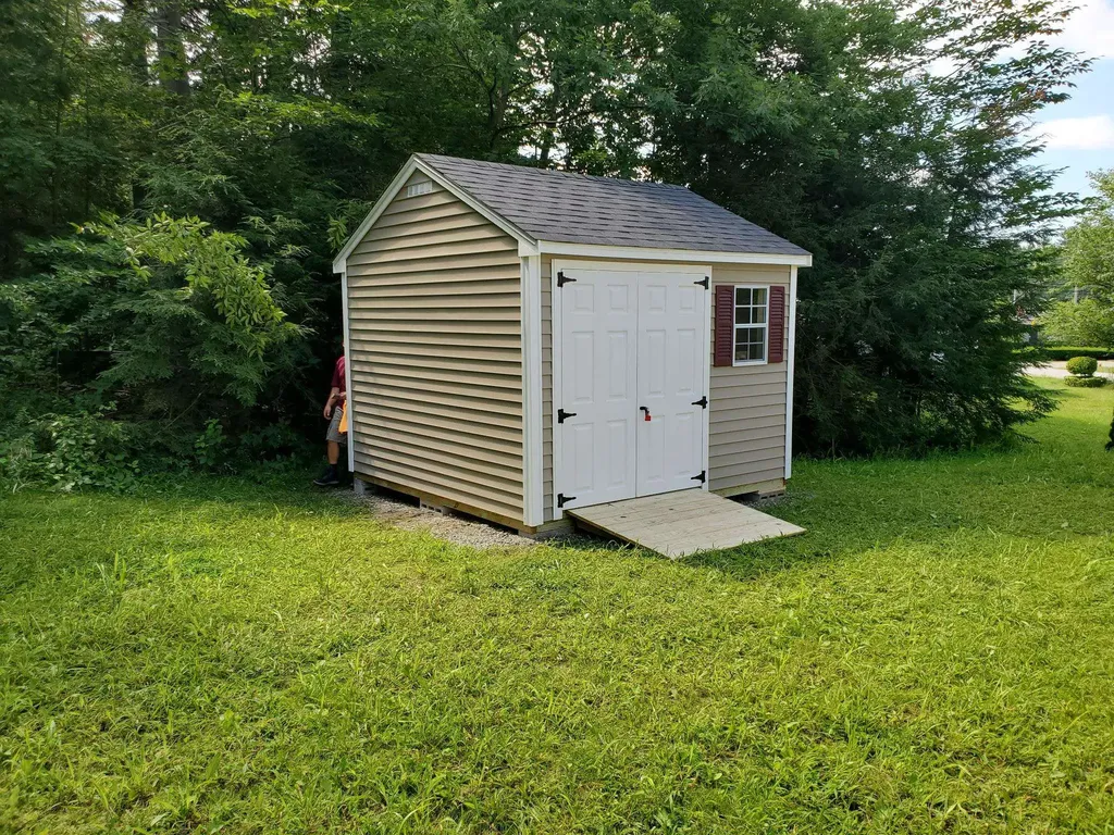 4 Hemlock Road Tilton NH 03276