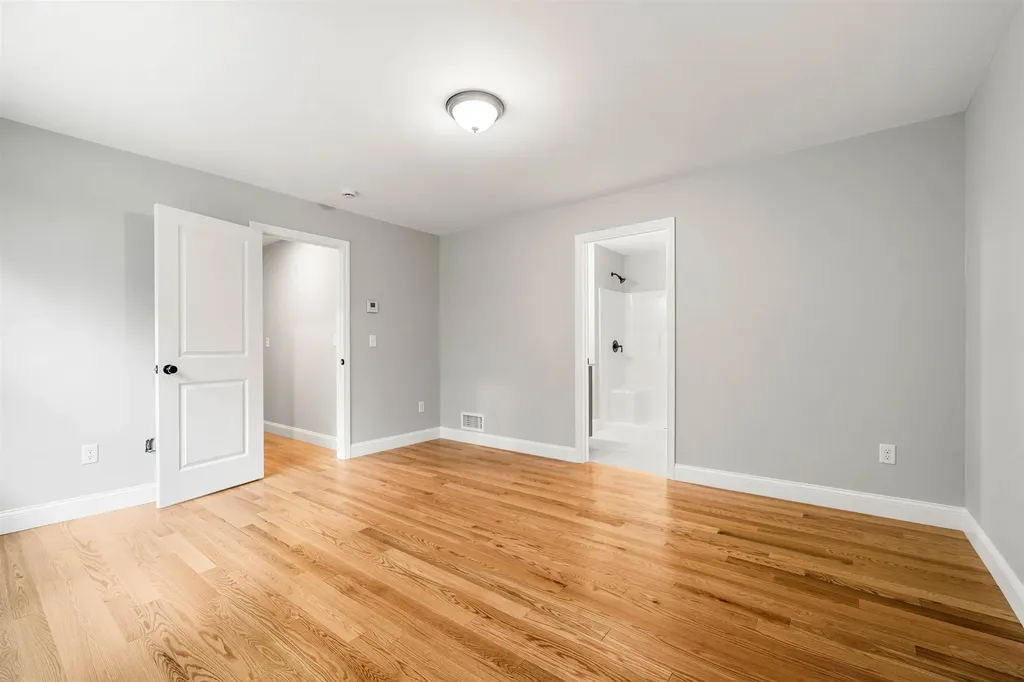 5 Daniel Street Somersworth NH 03878