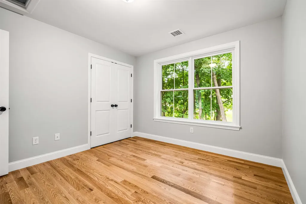 5 Daniel Street Somersworth NH 03878