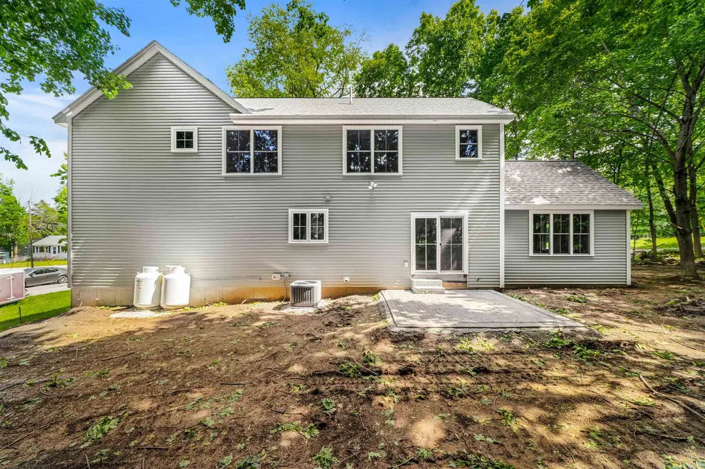 5 Daniel Street Somersworth NH 03878