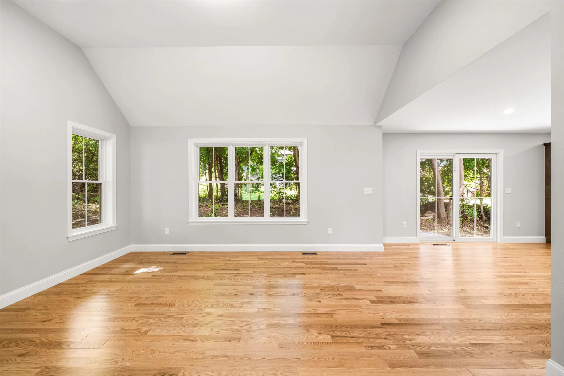 5 Daniel Street Somersworth NH 03878