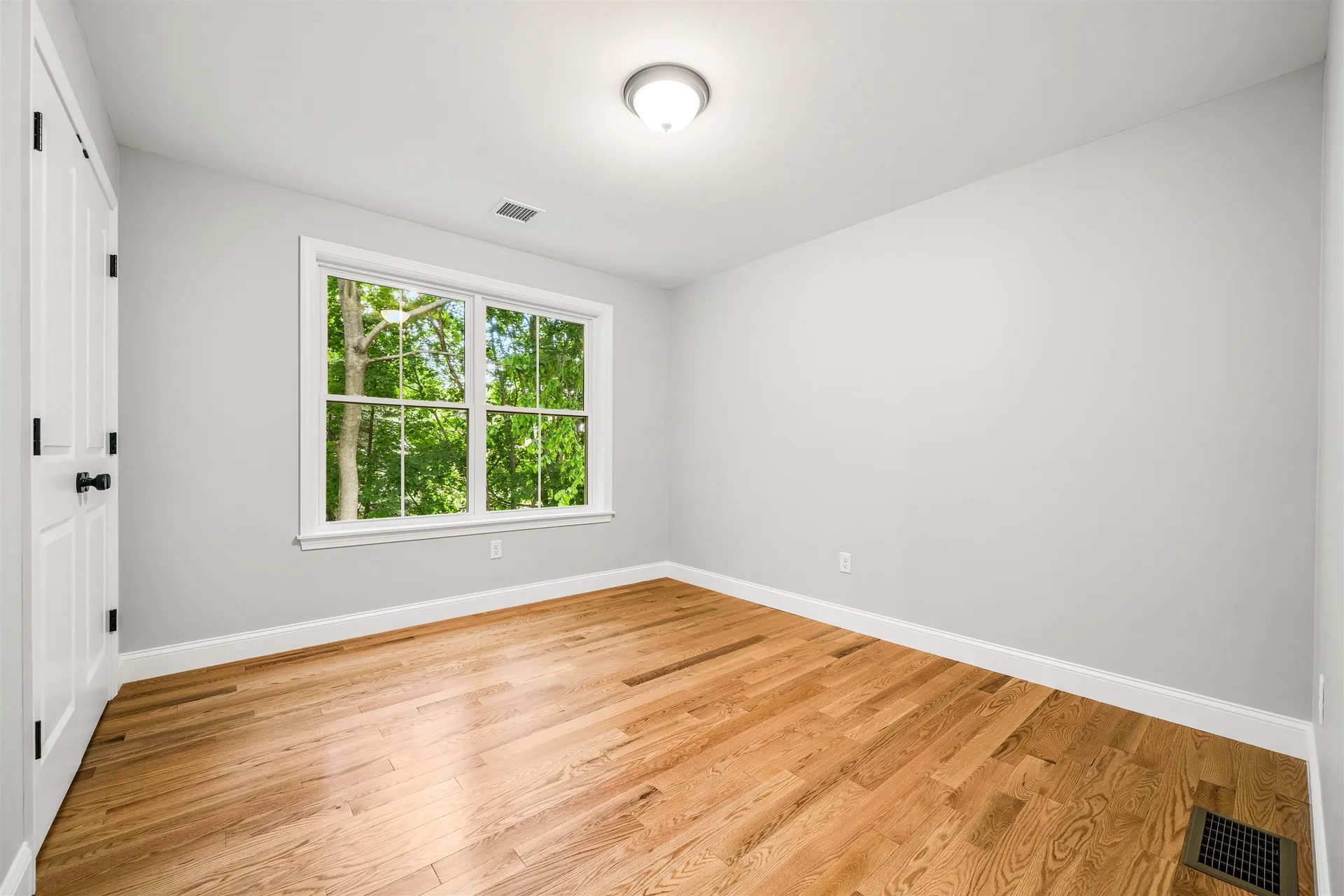 5 Daniel Street Somersworth NH 03878