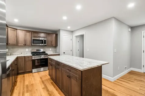5 Daniel Street Somersworth NH 03878