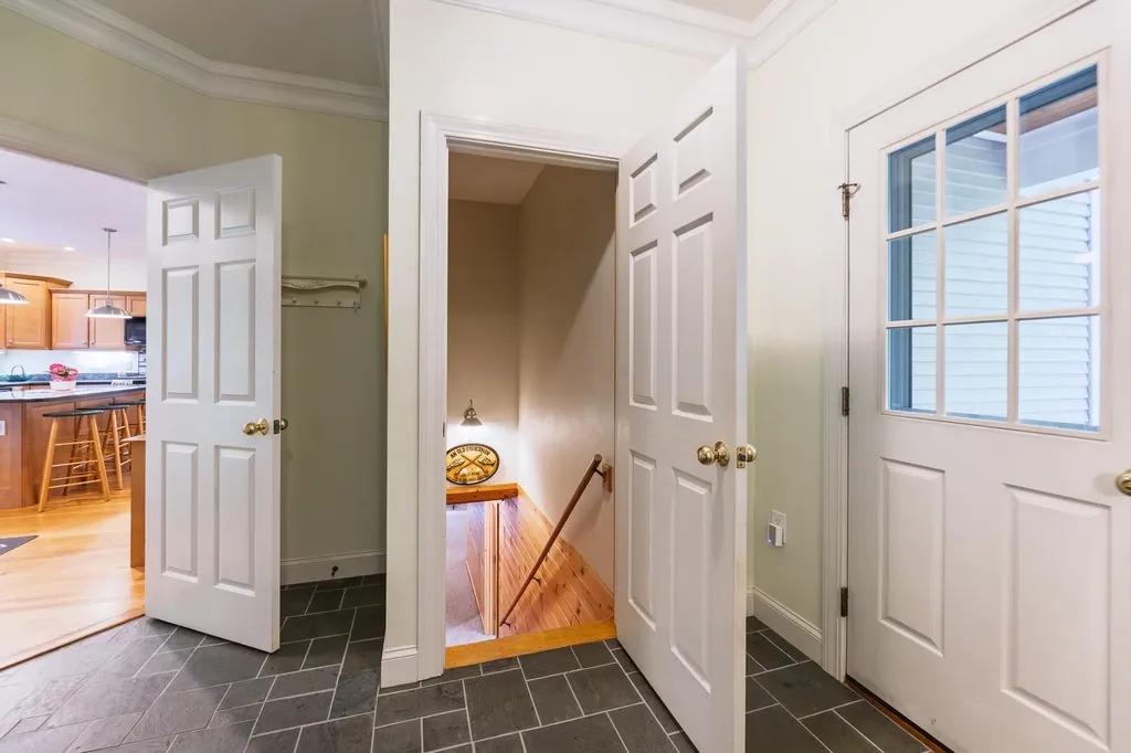 5 Grant Road Hanover NH 03755