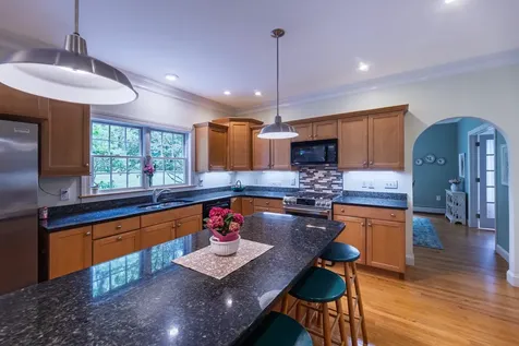 5 Grant Road Hanover NH 03755