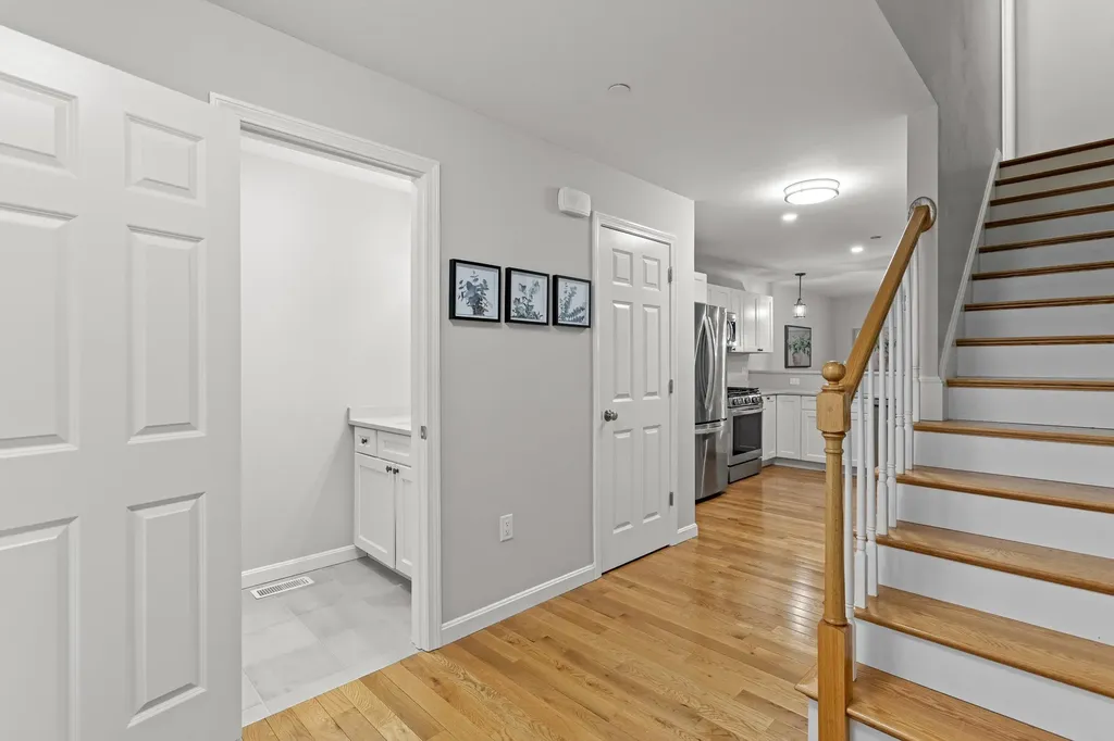 270 Knollwood Way Manchester NH 03102