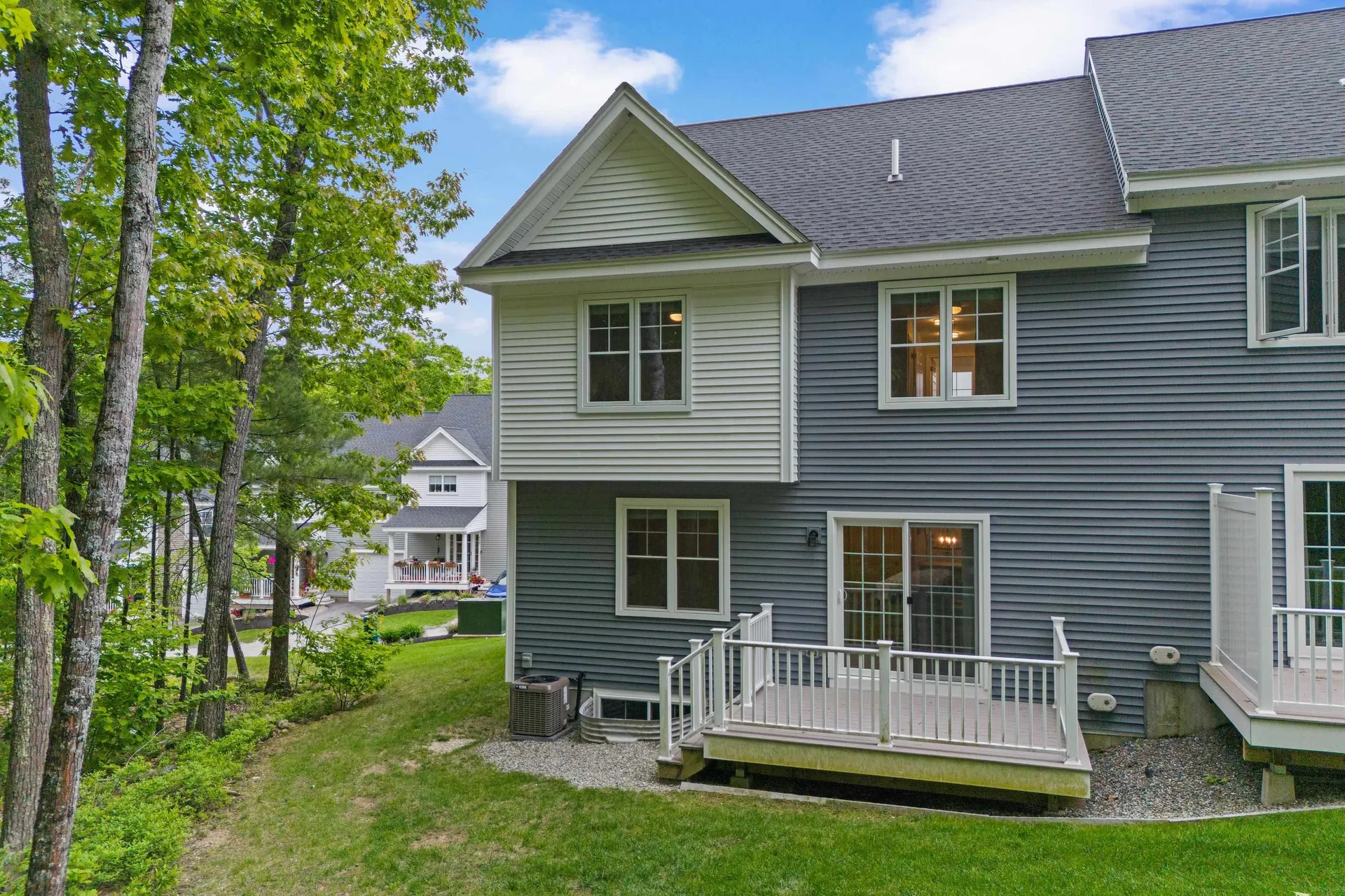 270 Knollwood Way Manchester NH 03102