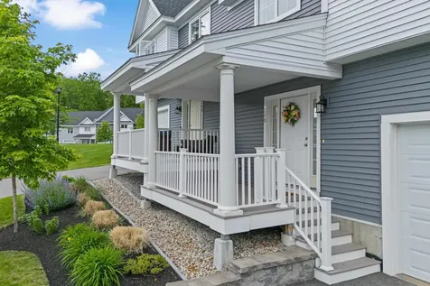 270 Knollwood Way Manchester NH 03102
