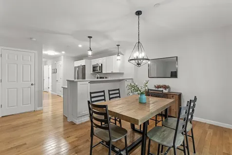 270 Knollwood Way Manchester NH 03102