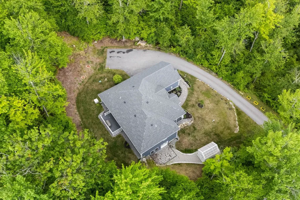 181 Boynton Hill Road Milford NH 03055
