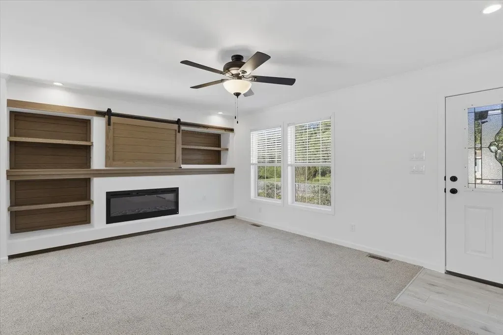 2 Wentworth Avenue Tilton NH 03276