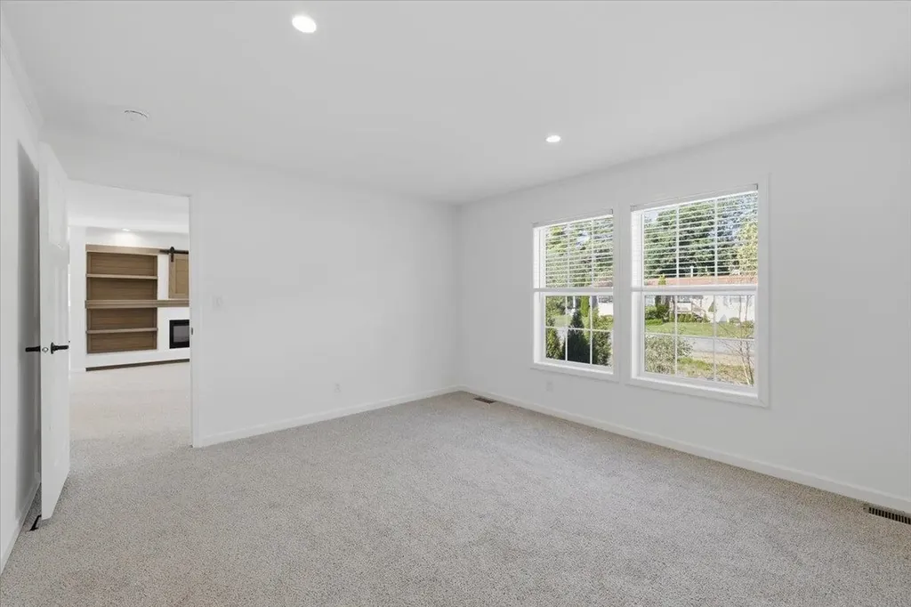 2 Wentworth Avenue Tilton NH 03276
