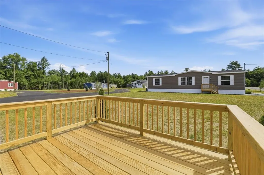 2 Wentworth Avenue Tilton NH 03276