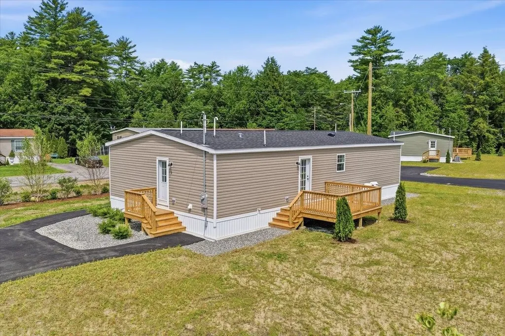 2 Wentworth Avenue Tilton NH 03276