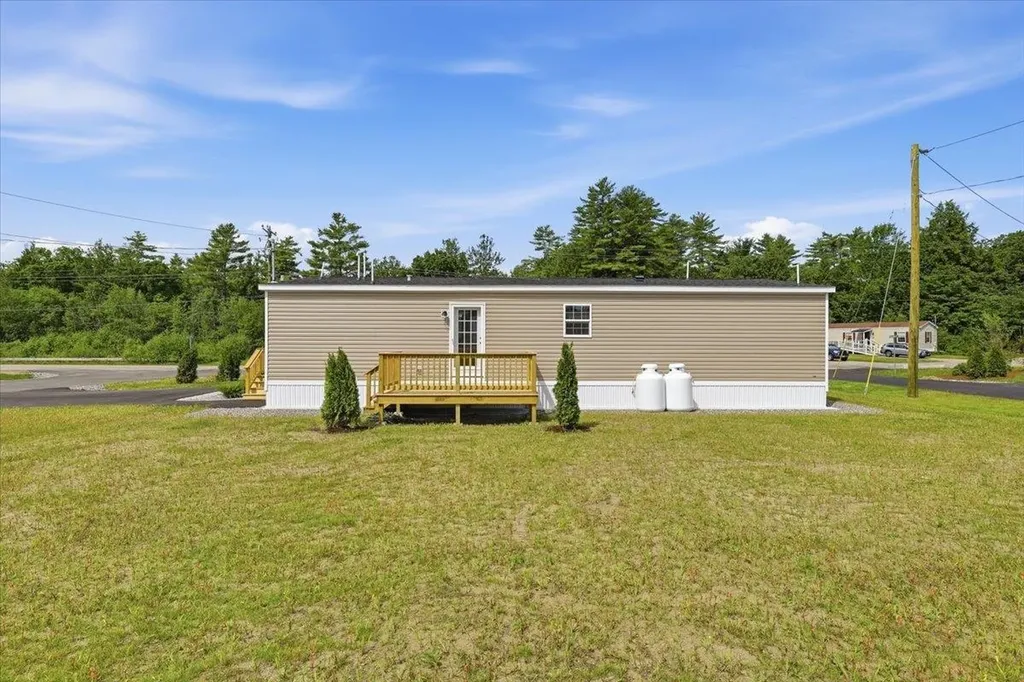 2 Wentworth Avenue Tilton NH 03276