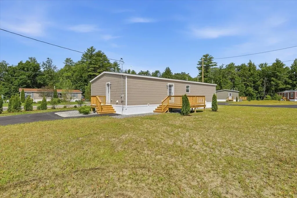 2 Wentworth Avenue Tilton NH 03276