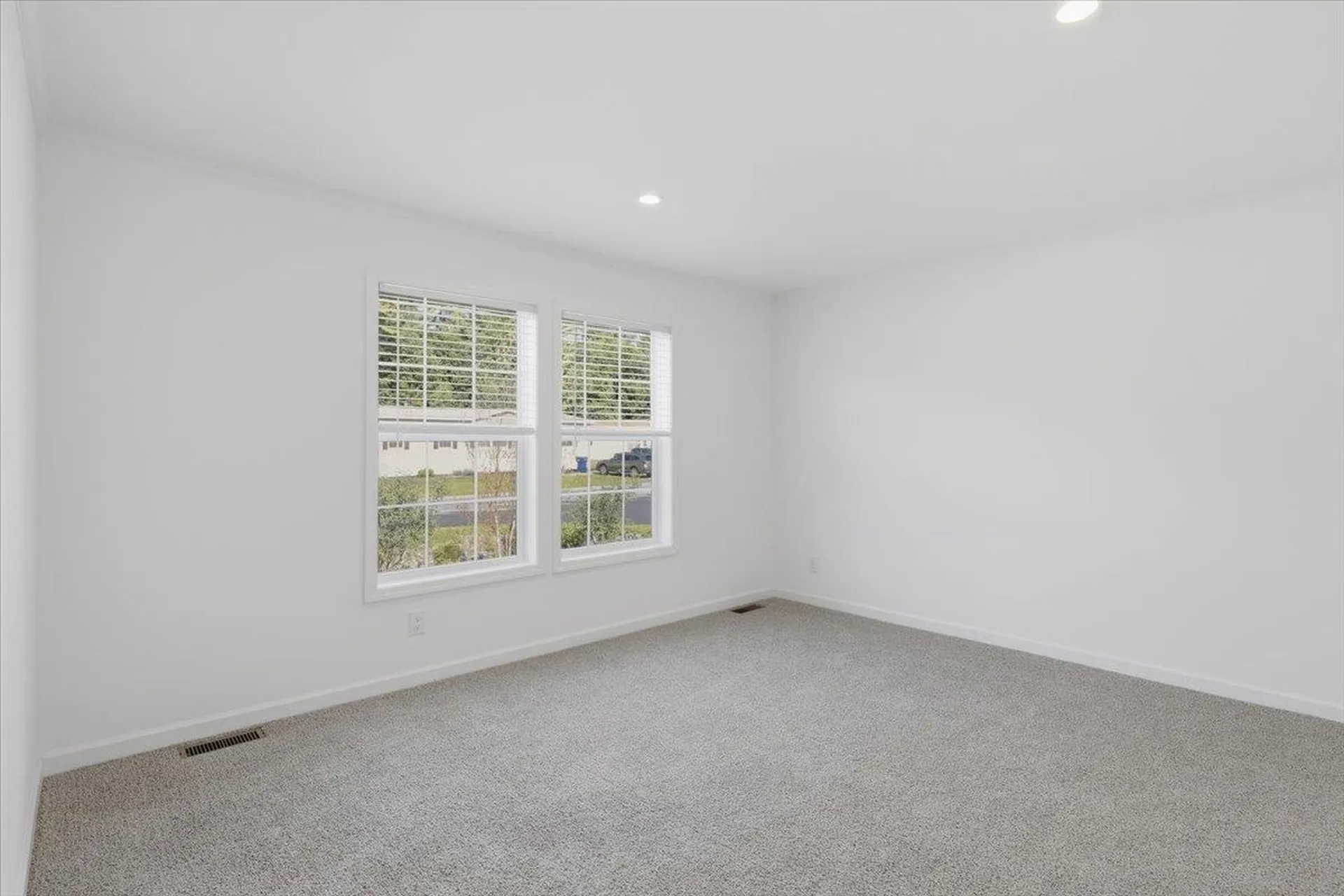 2 Wentworth Avenue Tilton NH 03276