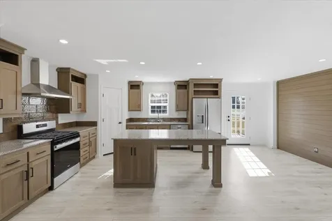 2 Wentworth Avenue Tilton NH 03276