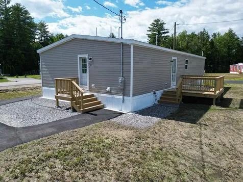 2 Wentworth Avenue Tilton NH 03276