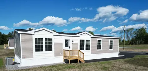 2 Wentworth Avenue Tilton NH 03276