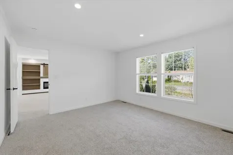 2 Wentworth Avenue Tilton NH 03276