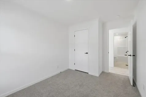 2 Wentworth Avenue Tilton NH 03276