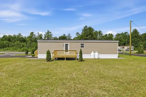 2 Wentworth Avenue Tilton NH 03276