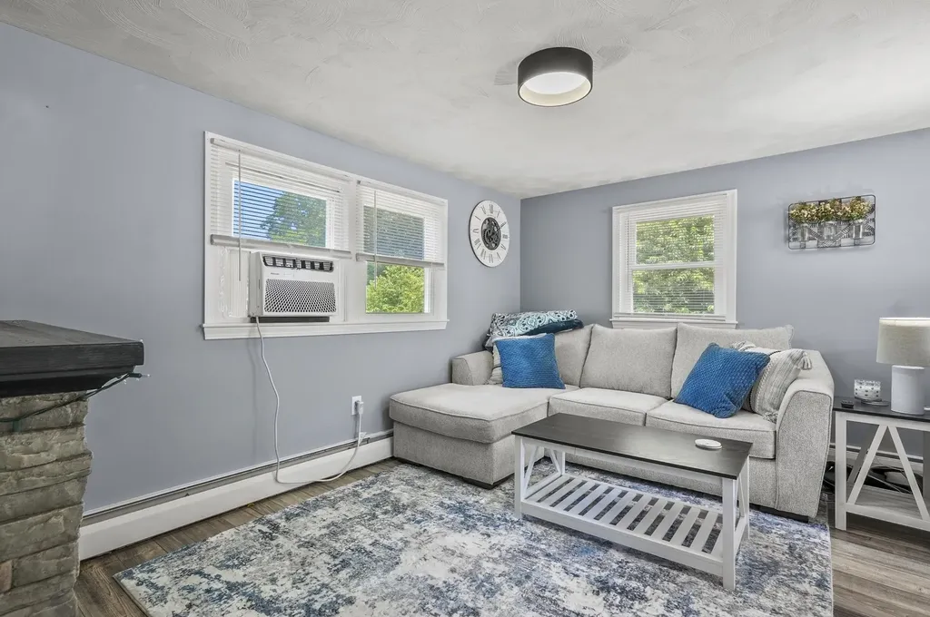 1 Tate Street Hudson NH 03051