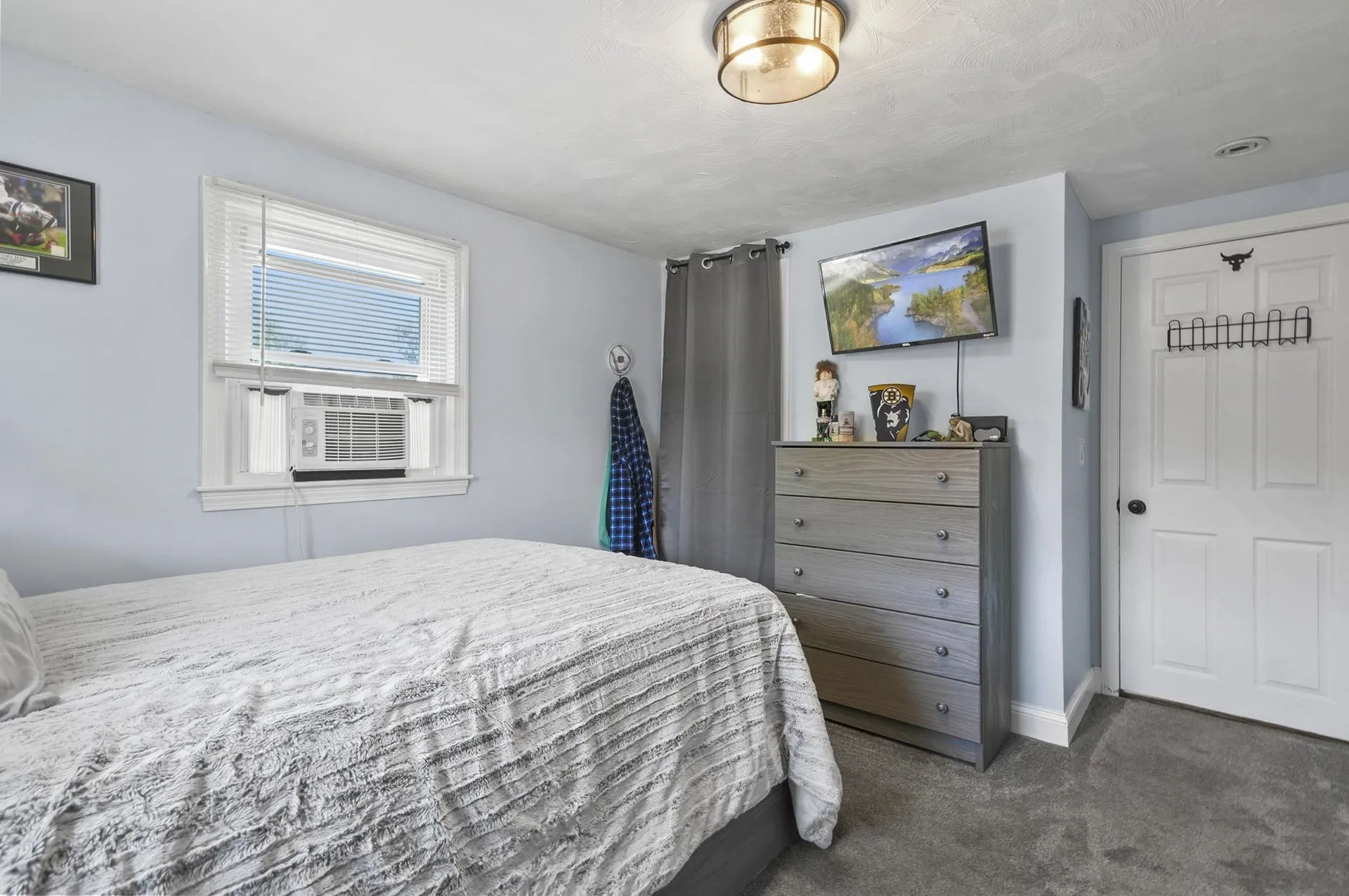 1 Tate Street Hudson NH 03051