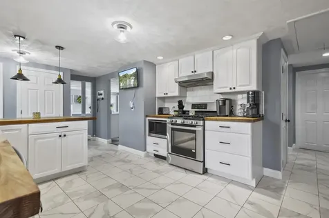 1 Tate Street Hudson NH 03051