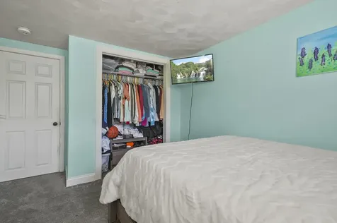 1 Tate Street Hudson NH 03051