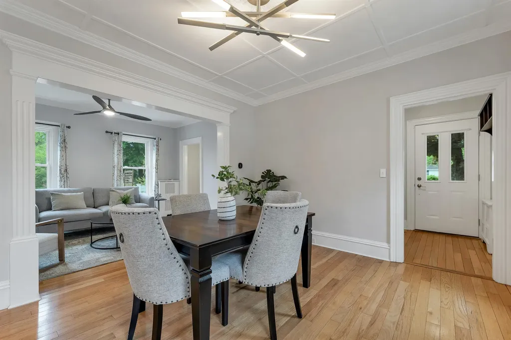 24 Chester Street Amesbury MA 01913