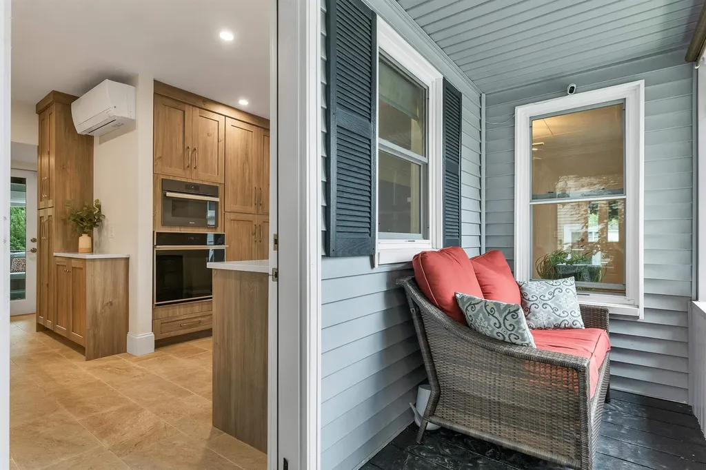 24 Chester Street Amesbury MA 01913