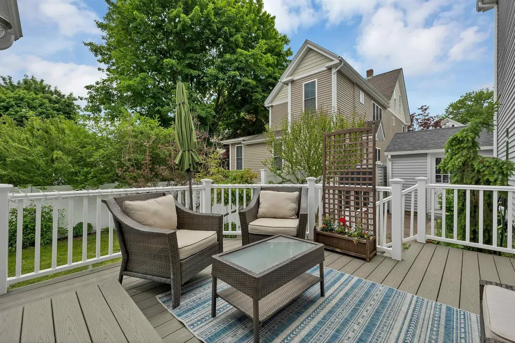 24 Chester Street Amesbury MA 01913