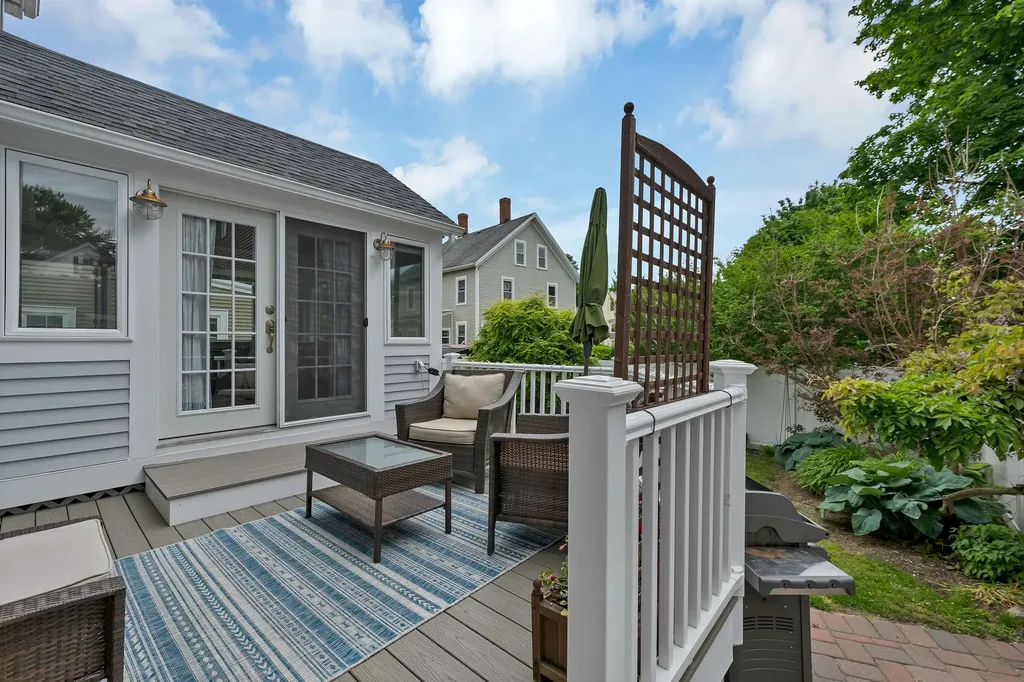 24 Chester Street Amesbury MA 01913